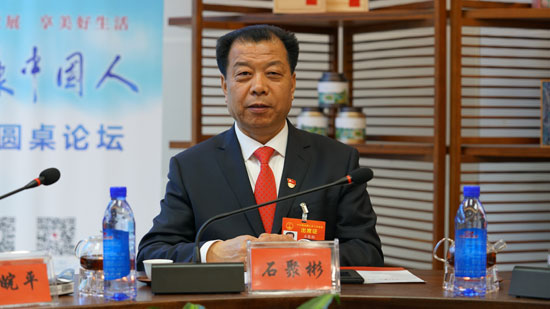 石聚彬 全國人大代表、好想你健康食品股份有限公司黨委書記、董事長兼總經理